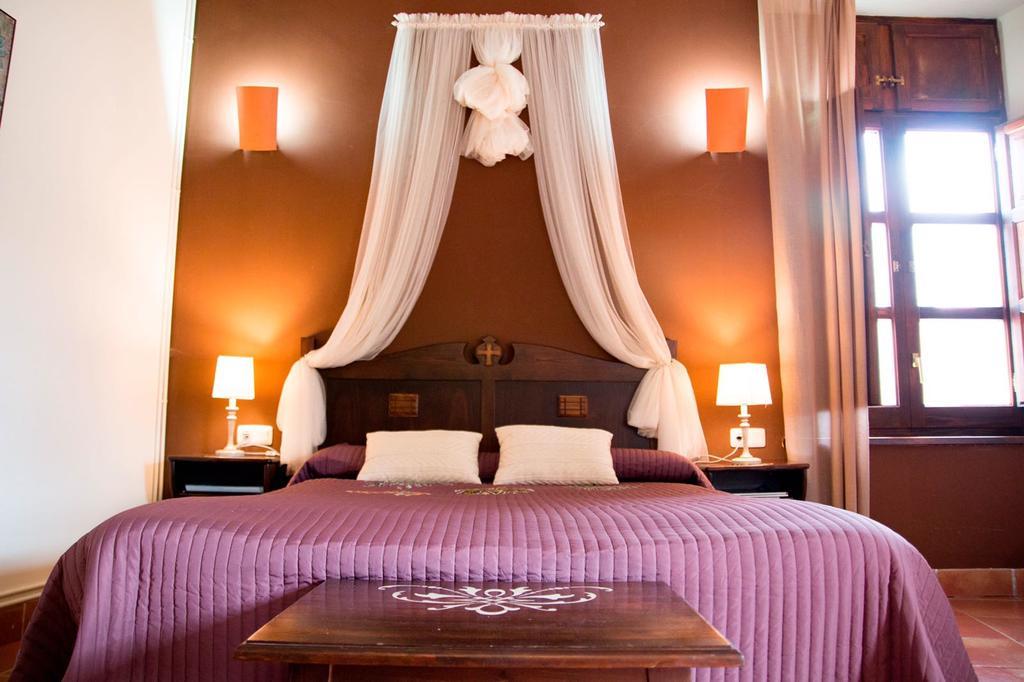 Hospederia Virgen De La Fuente Hotell Peñarroya de Tastavins Eksteriør bilde