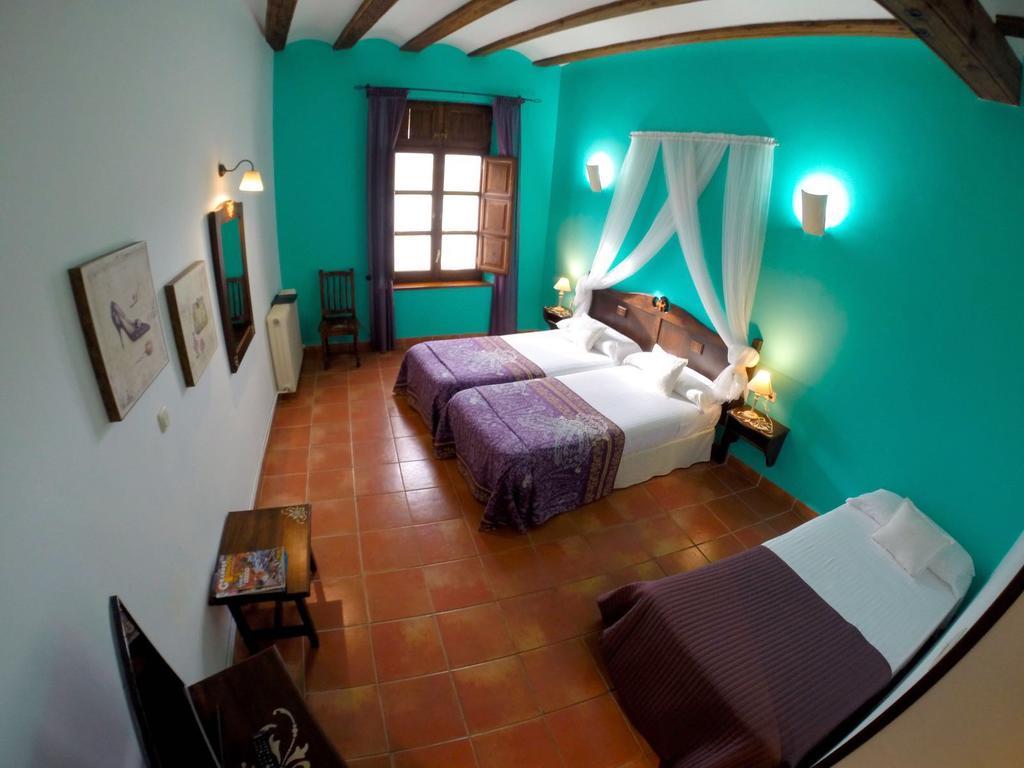 Hospederia Virgen De La Fuente Hotell Peñarroya de Tastavins Eksteriør bilde